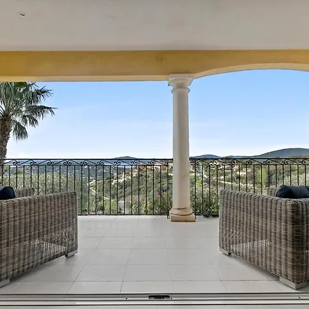 Golf Dor C6 سانت ماكسيم