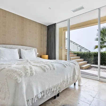 Golf Dor C6 فيلة